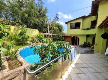 Casa · 250m² · 4 Dormitorios · 5 Estacionamientos · Vendo Casa con Doble Frente Urb. Lomas de La Molina $550,000 Usd