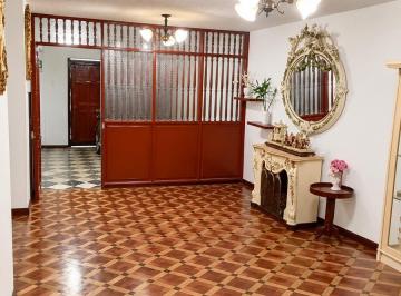SALA · Casa Espaciosa E Iluminada en Cercado de Lima