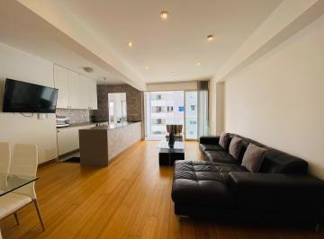 Departamento · 116m² · 3 Dormitorios · 2 Estacionamientos · Venta Exclusivo Flat, Miraflores, a Una Cuadra de Malecón Cisneros, con Estacionamiento y Deposito.