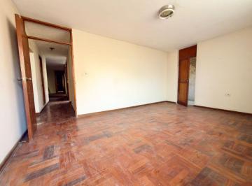 Casa de 6 habitaciones, Lima · Casa en Venta Como Terreno 380 m² en San Luis