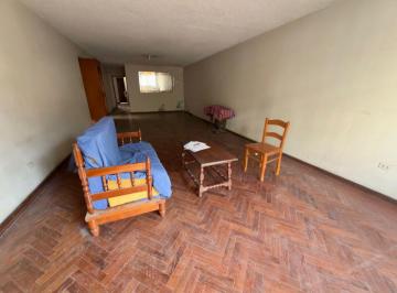 Casa de 6 habitaciones, Lima · Casa en Venta Como Terreno 380 m² en San Luis