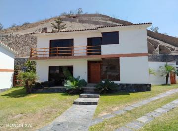 Casa · 255m² · 4 Dormitorios · 2 Estacionamientos · Se Vende o Alquila Casa en Condominio 4 Habitaciones2 Cocheras - La Planicie 2da Etapa La Molina