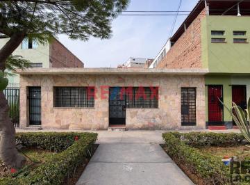 Casa · 118m² · 3 Dormitorios · Casa en Venta en La Victoria 80 M²| Ideal Para Inversión y Desarrollo