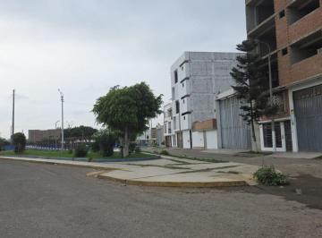 Terreno / Lote , Trujillo · Venta de Terreno de 187 m² Frente a La Av El Contador, Trujillo. Listo Para Construir