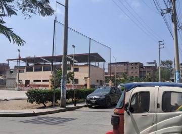 Terreno / Lote · 140m² · Local en Villa El Salvador