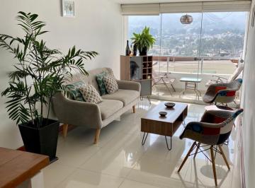 Departamento · 90m² · 3 Dormitorios · 2 Estacionamientos · Departamento con Vista a Las Lagunas