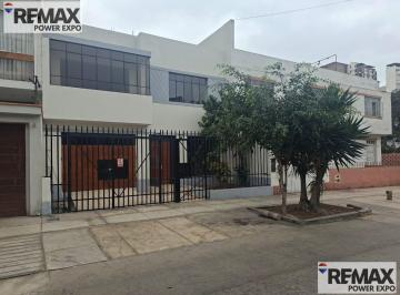 Casa · 201m² · 4 Dormitorios · 1 Estacionamiento · Se Alquila Casa en Pueblo Libre Cruce Av Bolivar y Av Sucre