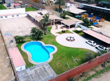 Casa de 5 habitaciones, Lima · Venta Casa de Campo en Huertos de Lurín – 2,500 m² | Gran Potencial de Inversión