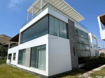 Casa · 207m² · 4 Dormitorios · 2 Estacionamientos · Vendo Linda Casa en Calle Las Gramas N° X, Panamericana Sur Km 67.5, Chilca