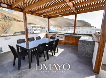 Casa · 164m² · 4 Dormitorios · 1 Estacionamiento · Venta Casa de Playa Amoblada de 3 Niveles, Cochera y Piscina — Condominio Playa Azul - Pet Friendly