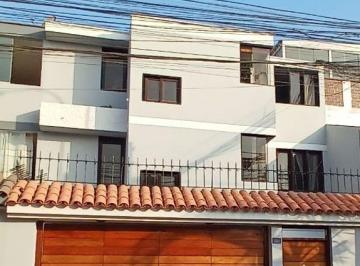 Departamento de 2 habitaciones, Lima · Vendo Departamento en La Molina - 1er Piso con Terraza - 2 Dorm.
