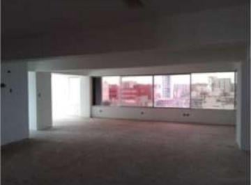Oficina comercial · 351m² · 4 Dormitorios · 2 Estacionamientos · Alquilo Oficina en Calle Martín de Murua, Piso 6, Urb. Maranga San Miguel
