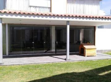 Casa · 576m² · 4 Dormitorios · 4 Estacionamientos · Vendo Bella Casa en Calle La Planicie de Challapampa, Arequipa