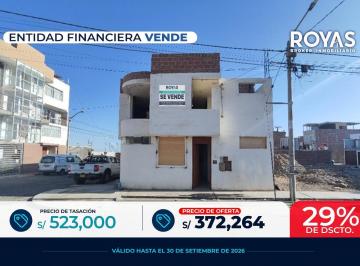 Casa · 232m² · 5 Dormitorios · 1 Estacionamiento · Se Vende Casa en Tacna - Urb. Santa Maria