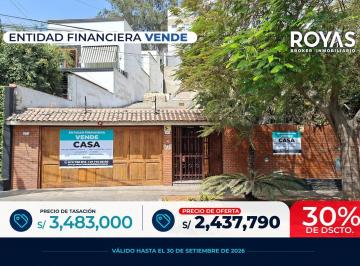 Casa · 374m² · 4 Dormitorios · 2 Estacionamientos · Casa en Santiago de Surco