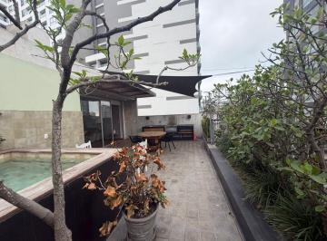 Departamento · 154m² · 3 Dormitorios · 2 Estacionamientos · Hermoso Duplex de 3 Dorm con Terraza y Piscina en Barranco