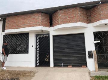 Casa · 160m² · 2 Dormitorios · 1 Estacionamiento · Casa