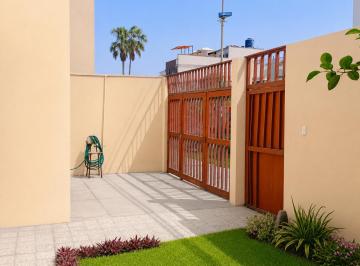Casa de 4 habitaciones, Lima · Casa de 160 m² con 4 Dorm. en Venta en La Alborada, Surco