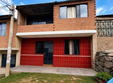 Casa de 3 habitaciones, Lima · Venta de Casa de 2 Pisos en Sjl Corazon de Jesus