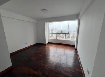 Departamento de 5 habitaciones, Lima · ¡Amplio Dúplex de 4 Dorm. Cerca del Límite con Miraflores!