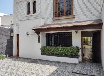 Casa · 411m² · 3 Dormitorios · 2 Estacionamientos · Casa en Country Club