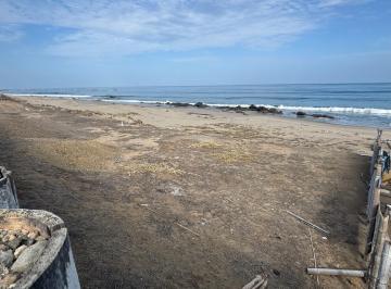 Terreno / Lote · 575m² · Ocasion Vendo Hermoso Terreno Frente a Mar en Canoas de Punta Sal, Tumbes