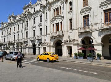 Oficina comercial · 2268m² · 36 Dormitorios · Edificio de Oficinas 2,268 m² - Frente a Plaza San Martín - Cercado de Lima