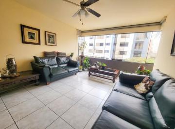 Departamento · 153m² · 3 Dormitorios · 2 Estacionamientos · Dpto. en Estupenda Zona de Valle Hermoso, Surco
