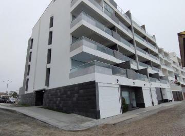 Departamento · 120m² · 3 Dormitorios · 1 Estacionamiento · Venta de Exclusivo Departamento con Piscina en Primer Piso Elevado con Vista Al Mar en Punta Hermosa