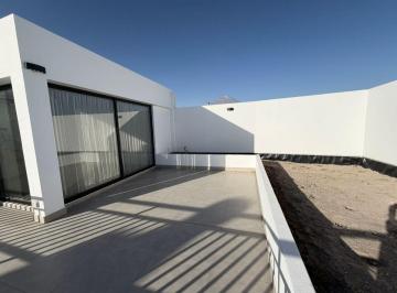 Departamento de 3 habitaciones, Arequipa · Venta! Hermoso Duplex con Terraza, Condominio Privado Ccolorado!