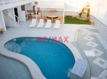 Casa · 364m² · 6 Dormitorios · 3 Estacionamientos · Casa en Punta Negra