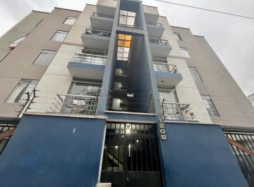 Departamento · 70m² · 3 Dormitorios · 1 Estacionamiento · Alquiler en Breña | 70 m² | 3 Dorm. | 2 Baños | Cochera