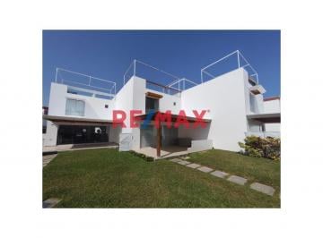 Casa · 105m² · 4 Dormitorios · 2 Estacionamientos · Venta de Casa de Playa en Asia Bonita