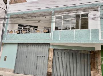 Casa de 5 habitaciones, Lima · Vendo Casa de 169 m² en El Agustino: 4 Dorm., Estudio y Cerca Al Municipio