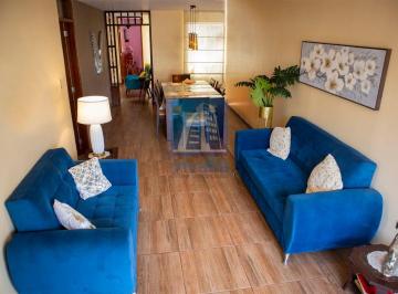 Casa de 4 habitaciones, Lima · Amplia Casa en Venta en Lima Norte