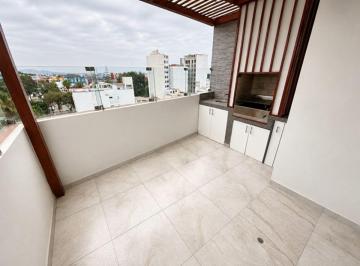 Departamento de 3 habitaciones, Lima · Amplio Dúplex en Venta en Urb. Los Sauces - Surquillo