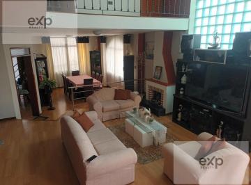 Casa · 251m² · 7 Dormitorios · 1 Estacionamiento · Casa en La Capilla