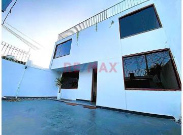 Casa · 120m² · 4 Dormitorios · 1 Estacionamiento · ¡Excelente Oportunidad Para Empresas! Casa en Alquiler en Miraflores