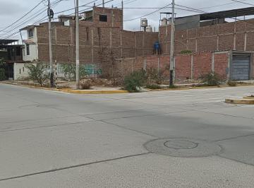 Terreno / Lote , Sullana · Terreno en Esquina Frente a Parque
