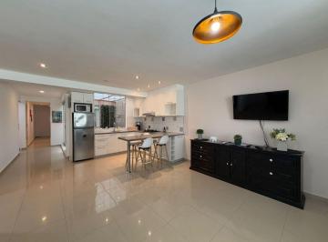 Departamento de 3 habitaciones, Trujillo · Departamento Frente a Parque en Venta 117 m² + Cochera + Tendal