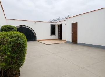 Casa de 3 habitaciones, Lima · ¡Haz Realidad La Casa Que Siempre Soñaste en Surco!