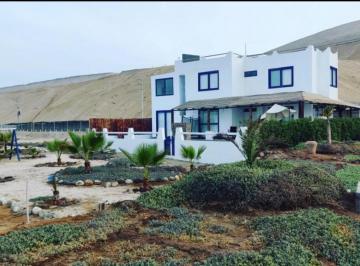 Casa de playa de 6 habitaciones, Chincha · Casa de Playa en Esquina, Amoblada, con Piscina y Vista Al Mar – Condominio Topa