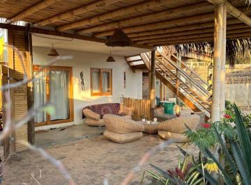 Casa de 8 habitaciones, Talara · Linda Casa 1980 m² Piscina 4 Bungalos