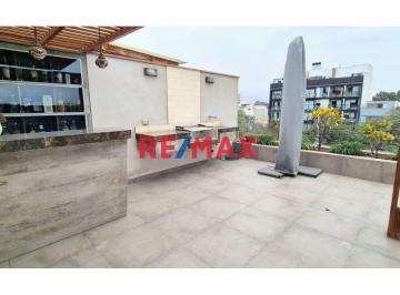 Departamento de 3 habitaciones, Lima · Venta | Dúplex con Más de 250 m² con Amplia Terraza, Bar y Bbq en La Castellana – Surco
