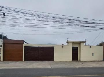 Terreno / Lote en Venta  La Molina · Venta de Terreno de 3 Frentes en Las Lagunas La Molina