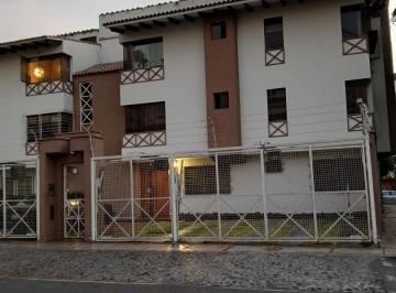 Departamento · 117m² · 3 Dormitorios · 1 Estacionamiento · Departamento Urb. Las Gardenias, 1er. Piso, 3 Dorm. 1 Cochera
