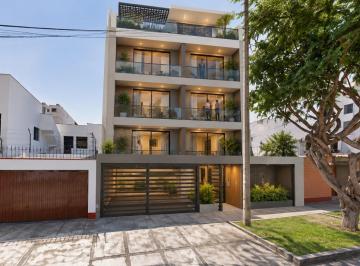 Casa · 181m² · 4 Dormitorios · 3 Estacionamientos · Casa Como Terreno Venta La Castellana Surco, At. 315.9 m², Frente 11.7 Ml.