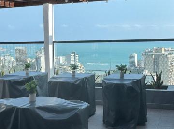 Vista del Piso 27 · Estreno: 1 Dorm/ 1 Baño con Piscina, Sauna y Gym en Miraflores