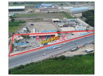 Terreno / Lote · 3000m² · Terreno de 9100 m² en Plena Panamericana a 4 Cuadras del Óvalo de Huanchaco