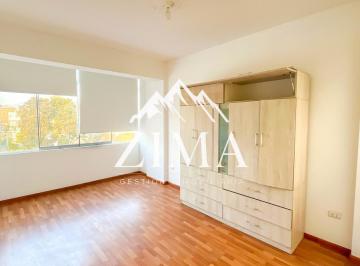 Departamento · 120m² · 3 Dormitorios · ¡Amplio Departamento en Alquiler en Av Rosa Toro!